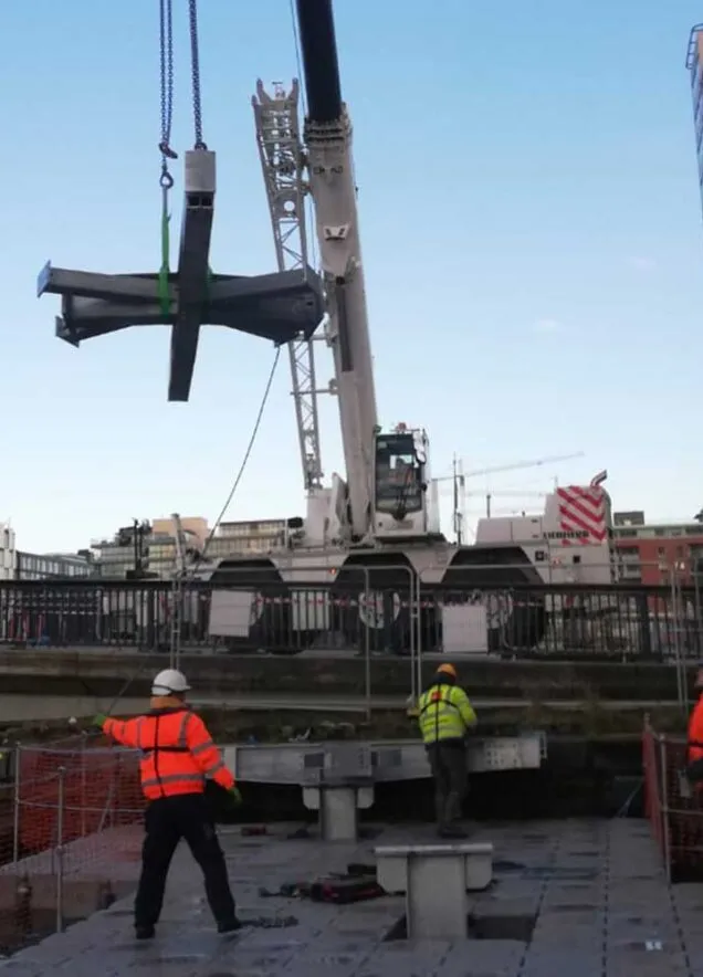 OMC Engineered Solutions - Boland's Quay Pedestrian Bridge Installation