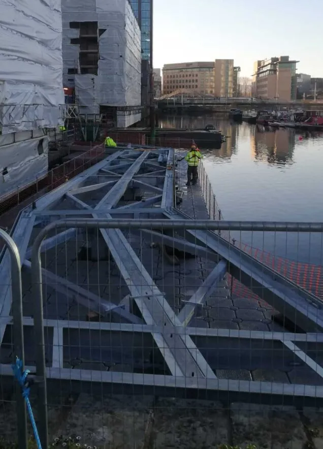 OMC Engineered Solutions - Boland's Quay Pedestrian Bridge Installation