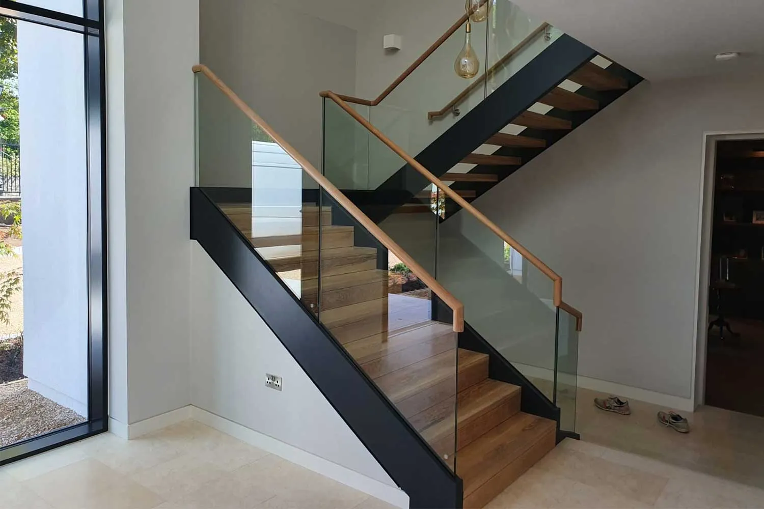 OMC Engineered Solutions - Glenlion Feature Staircase & Balustrade